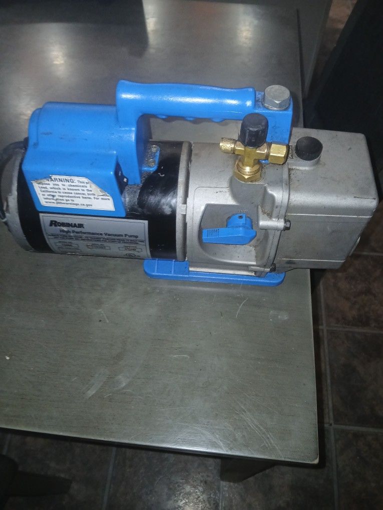 Robinaire Cooltech 6cfm 2 Stage HVAC VACUUM Pump