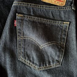 Levi Jeans 514 Size 32x34