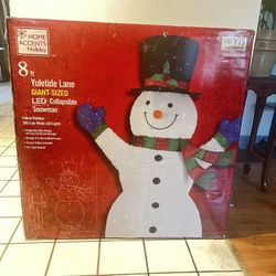 8ft Yuletide Lane Giant-sized LED Snowman New Never Used 