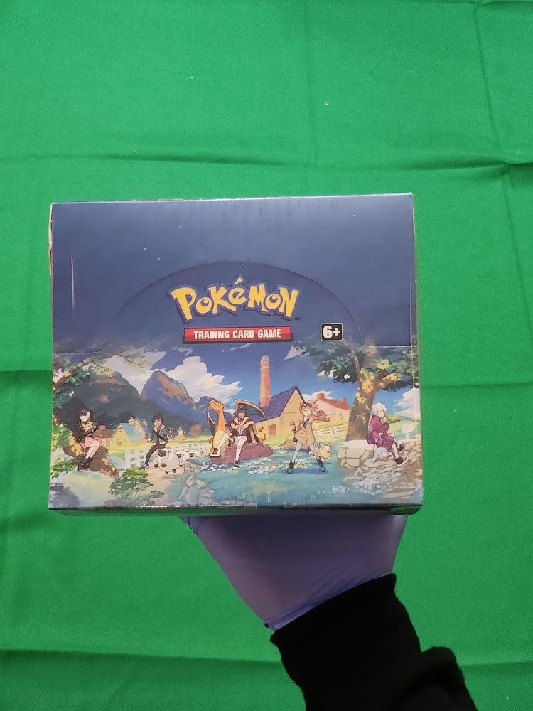 Crown Zenith Mini Tin Collection