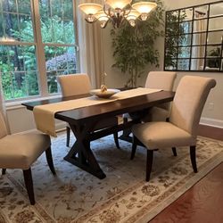 Hooker trestle Dining Table & Pottery Barn (4) Chairs