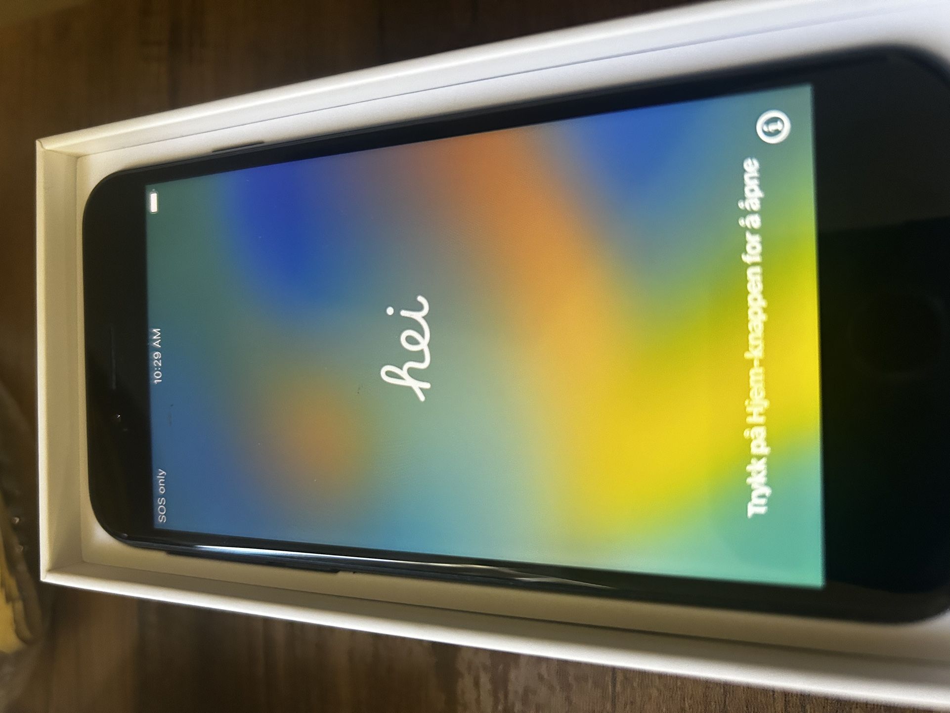 iPhone SE 64GB 2020 Unlocked