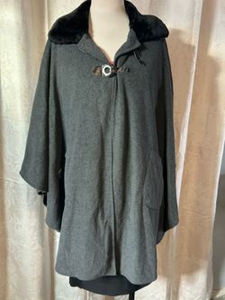 Women's poncho Solid Faux Fur Collared black- Cape Grey Fleece