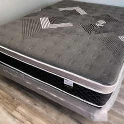 Queen Oasis Thermal Comfort Europillow Top 12inch Matres!!