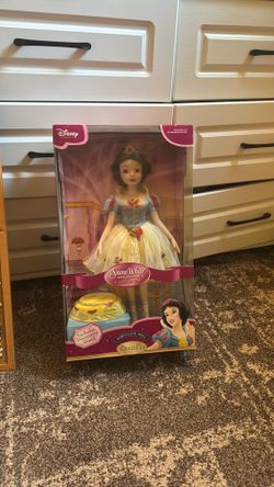 Disney Collectible Doll