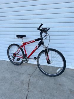 Schwinn Hybrid Bike