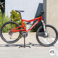 Medium Santa Cruz Superlight 26” Full Suspension Mountain Bike