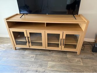 TV entertainment station