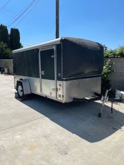 Wells Cargo 6x12 Enclosed Cargo Trailer – Clean Title – New Tires