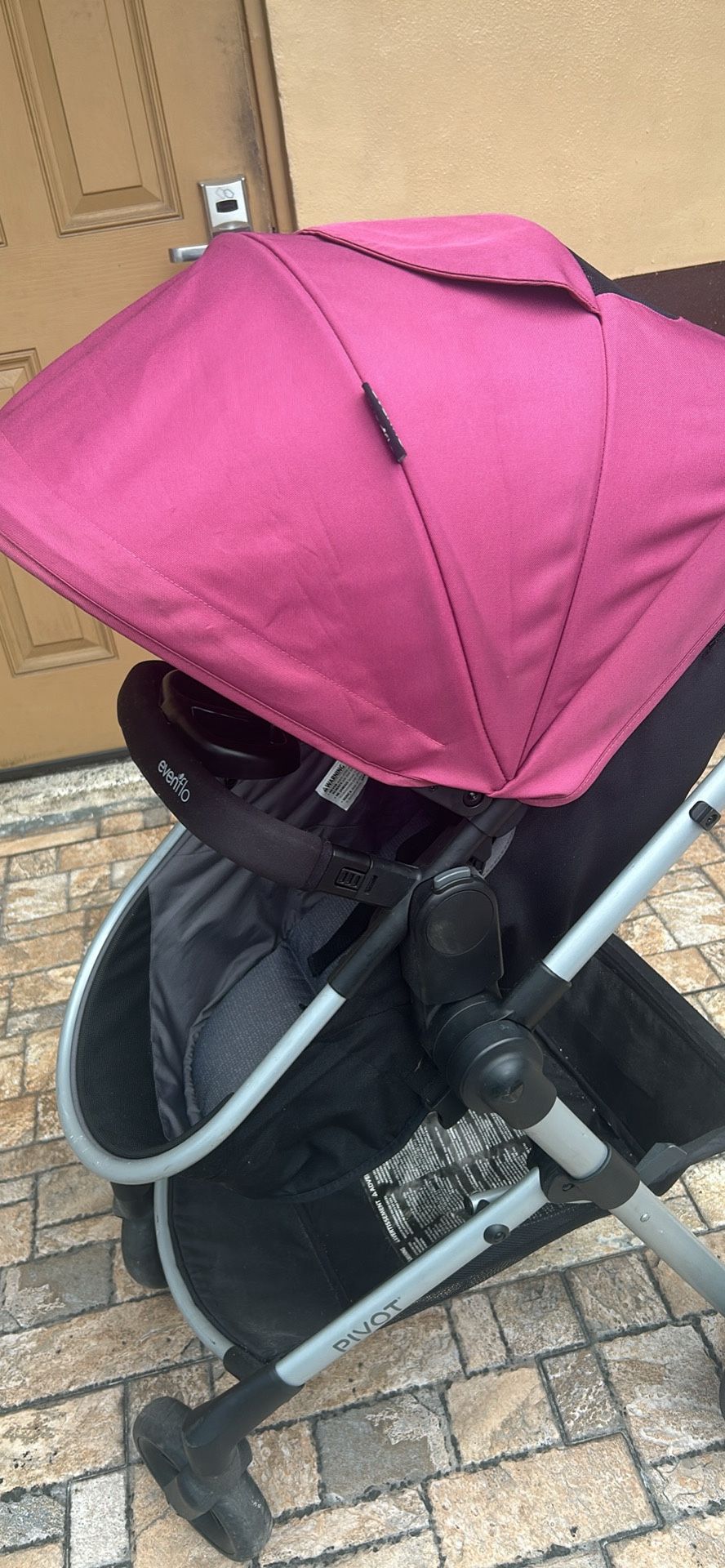 Evenflo Pivot Stroller