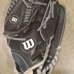 13" Wilson Baseball Glove Broken In