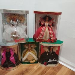 BARBIE DOLLS HAPPY HOLIDAYS COLLECTORS