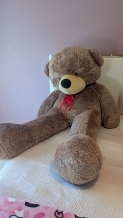 Giant stuffed teddy bear
