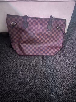 Louie Vuitton purse