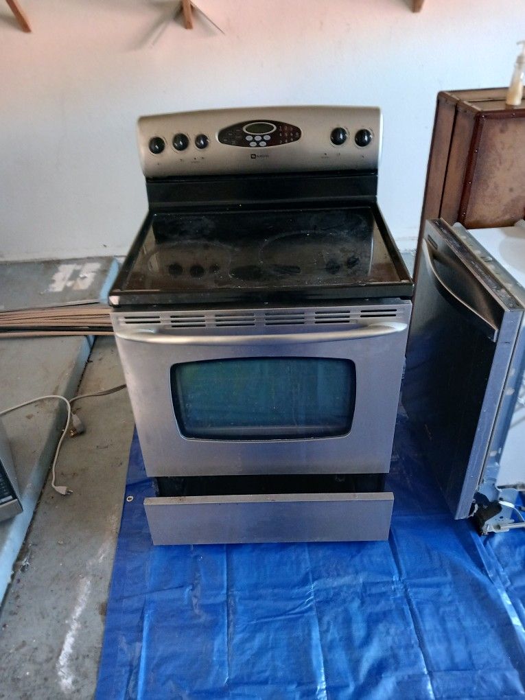 Electric Maytag Oven And Range - Used