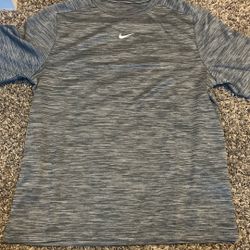 nike shirt athletic wear size large