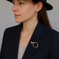 Vintage 1980s Gold-Tone Hunting Horn Brooch, 1.5x1”