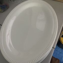 Wood Prep Table And 4 Plates