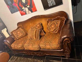 Fresco antique sofa /ashley furniture