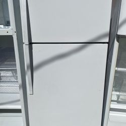 Whirlpool White Fridge 