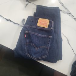 Levis