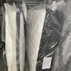 King 🤴& Twin  NEW Matresses -Best Prices Anywhere!  Delivery Available Too