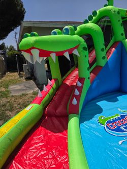 Crocodile Cave kids waterslide