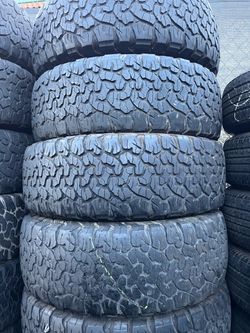 Vendo 35/12.50/R17 las 4 llantas por $200