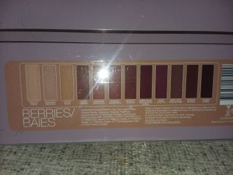 Berries/Baies eyeshadow palette