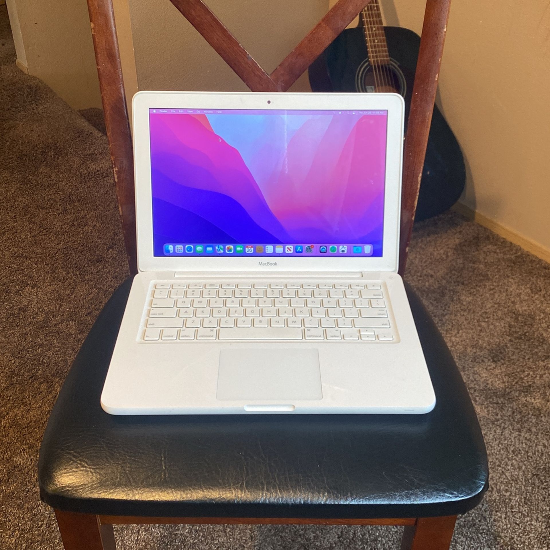 MacBook 13.5inch In Great Condition