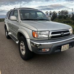 2000 TOYOTA 4RUNNER SR5