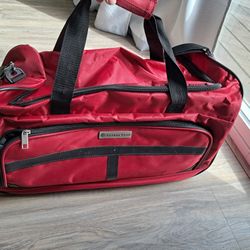 Wheeled Duffle Bag Carry-on Luggage