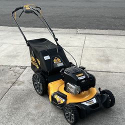 DEWALT 21 in. 163cc Briggs and Stratton 725Exi Engine Rear Wheel Drive 3-in-1 Gas Self Propelled Walk Behind Lawn Mower