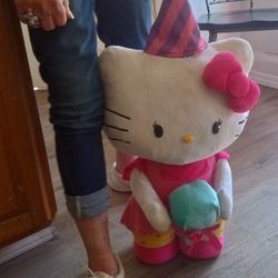   HELLO KITTY!!!!!  GIANT 24"!!! PLUSH STUFFED!!