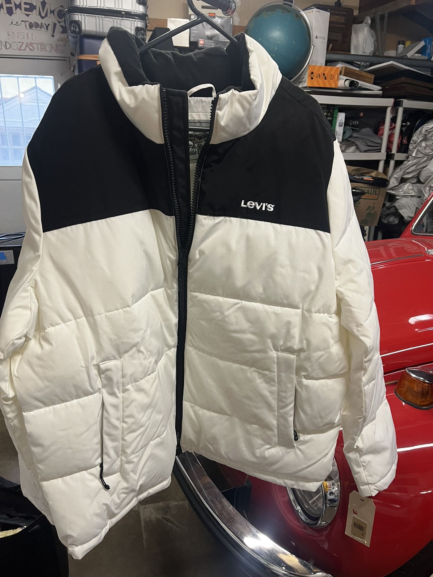 Levi’s Puffer