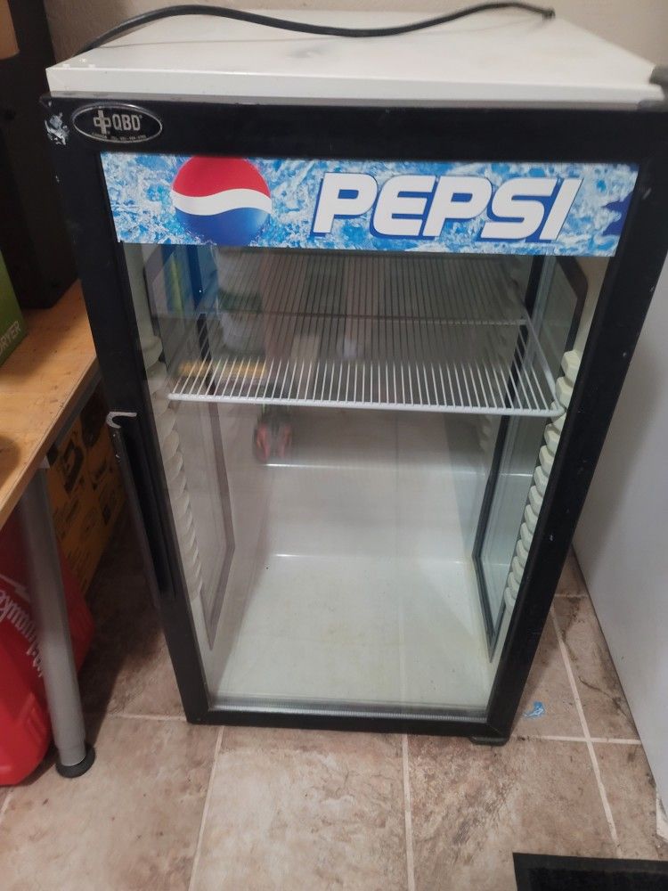 Vintage Pepsi Qbd Refrigerator $300 Pickup In Oakdale