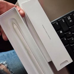 Magic Keyboard And Apple Pen!!! 