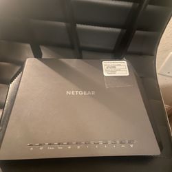 NETGEAR NIGHTHAWK R7000 AC1900 WIFI ROUTER