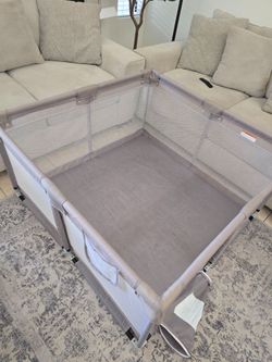 Baby playpen