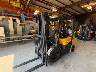Daewoo 5000lb Forklift