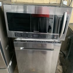 Samsung Microwave & Dishwasher (black Stainless 