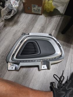 16-18 Kia Sorento fog lamp cover LH