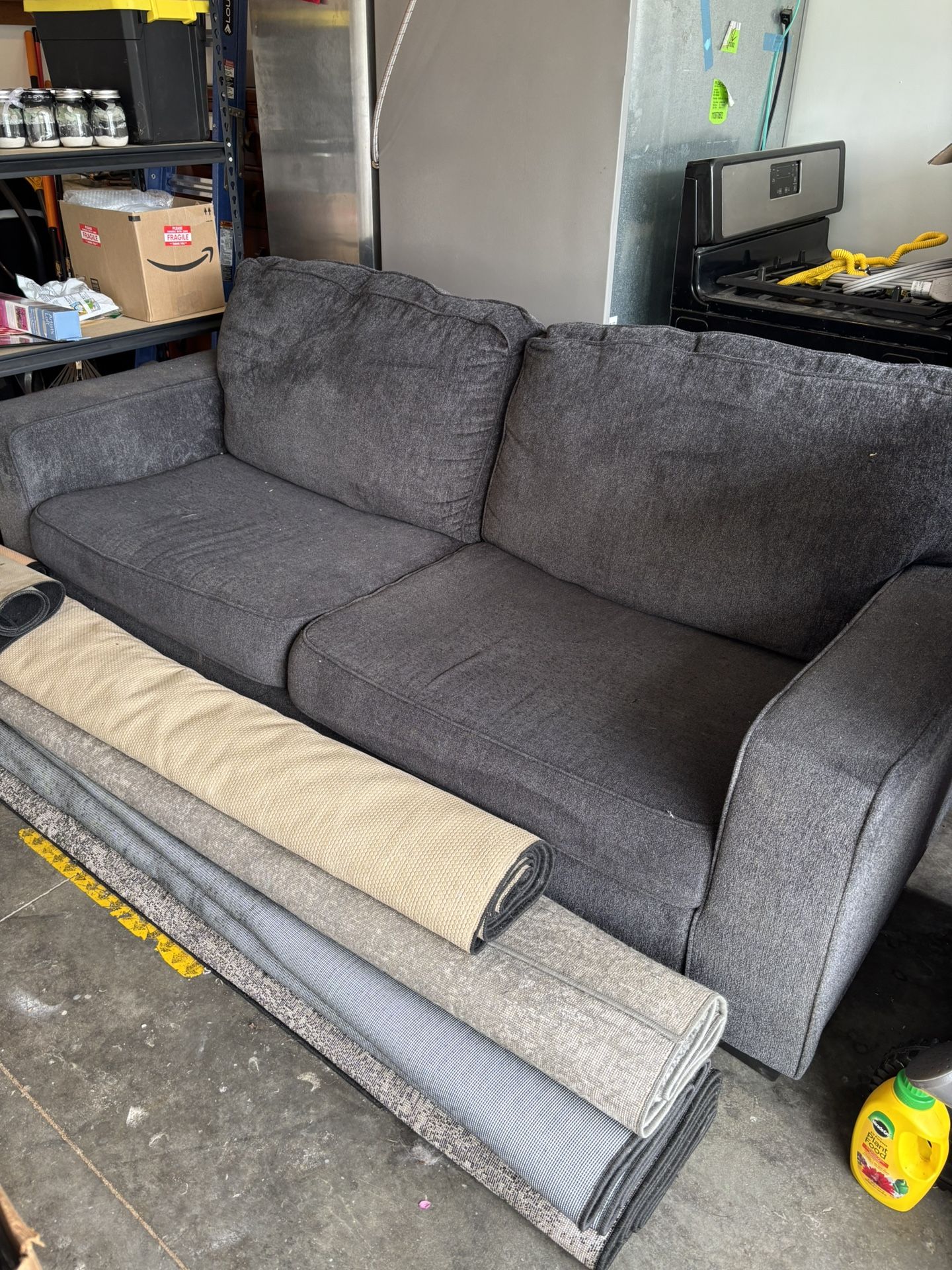 Grey sofa For Freeeee