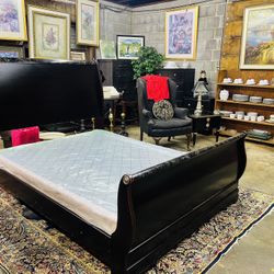 Esmarelda Queen Sleigh Bed in Dark Merlot Ashley Furniture