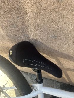 Se seat 25$ or obo