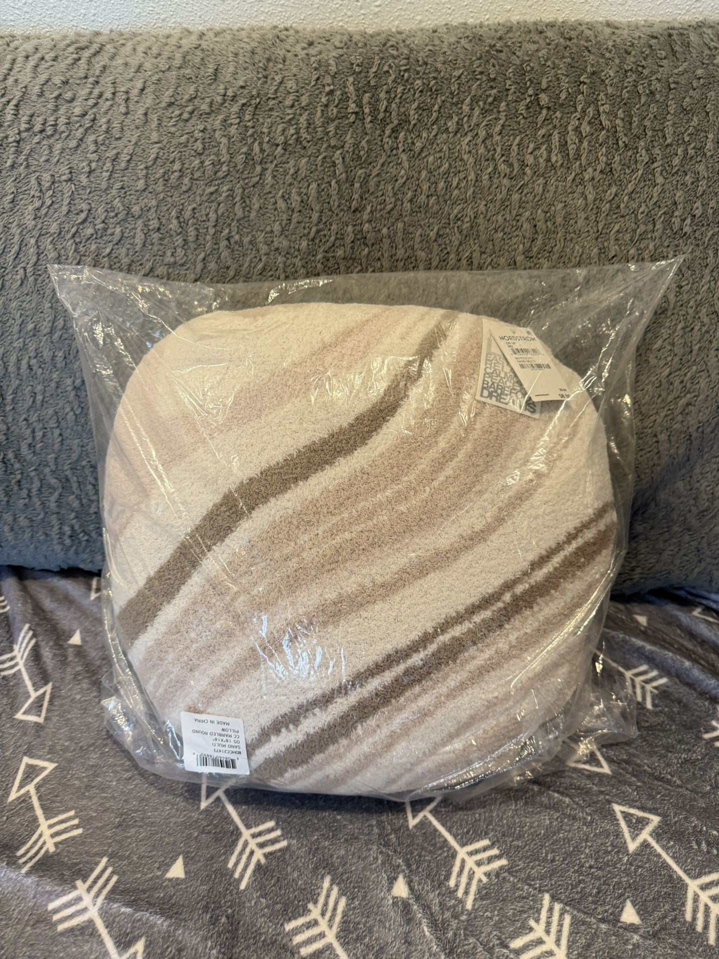 Barefoot Dreams Round Pillow $15