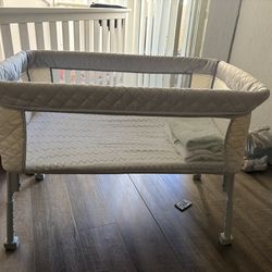 Baby bassinet for sale