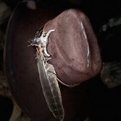 The longhorn Cowboy Hat 🐂 Dark Brown Custom Distressed Size Large