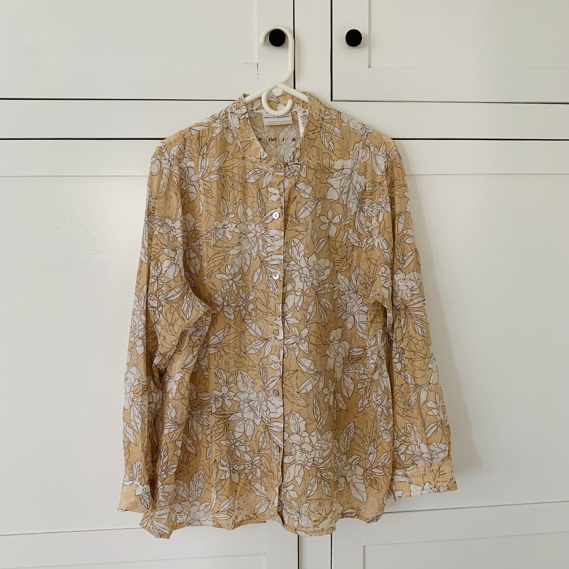 Alfred Dunner Sheer Cream White Floral Textured Button Down Shirt Size 16W