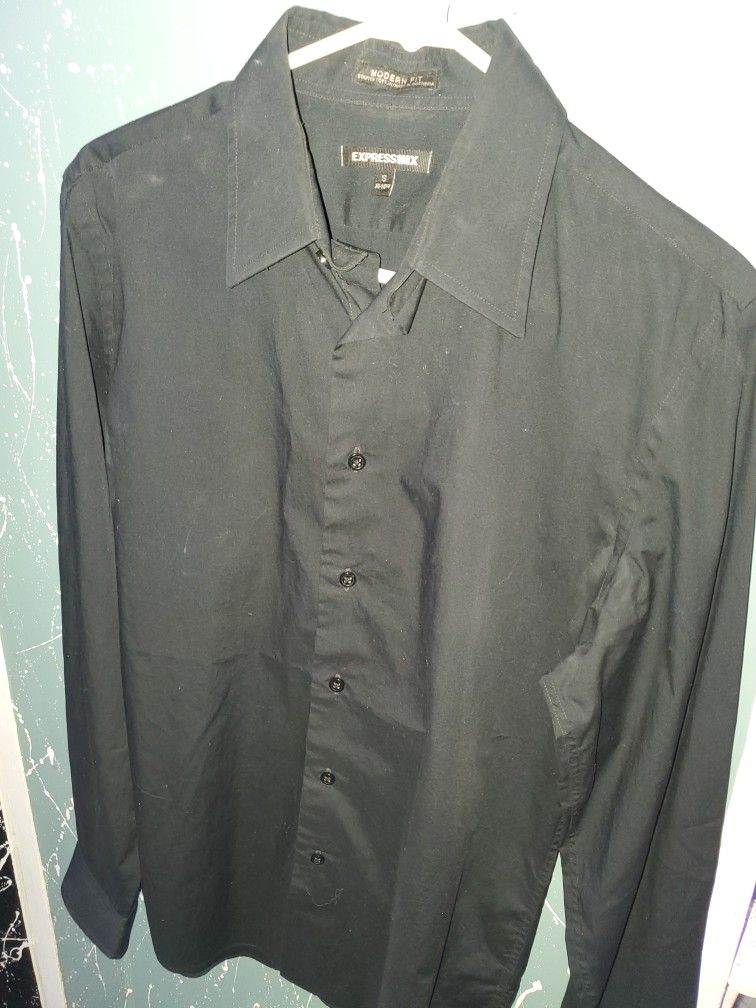 USED EXPRESS SHIRT...AS IN PICTURES...SE HABLA ESPANOL....